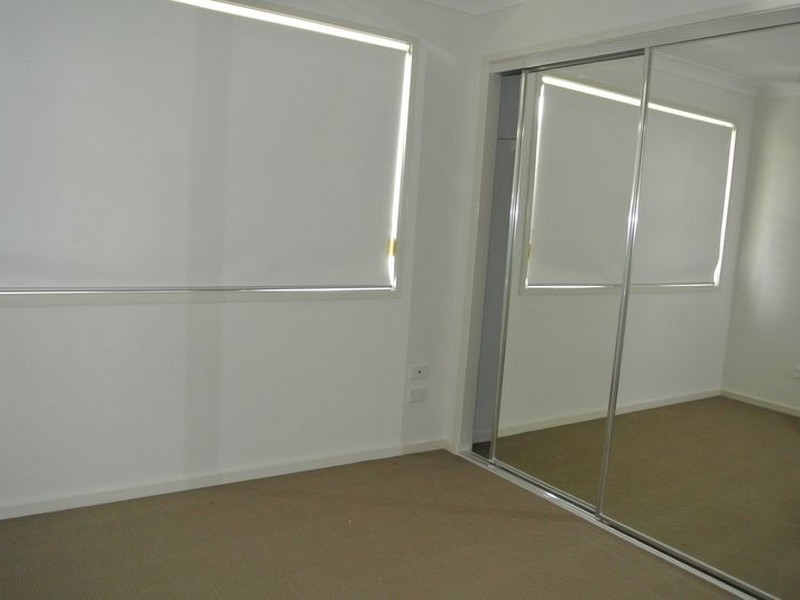 1/11 Macbeth Street, Kingston QLD 4114