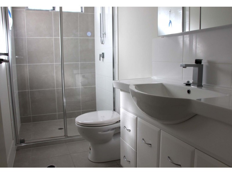 1/11 Macbeth Street, Kingston QLD 4114