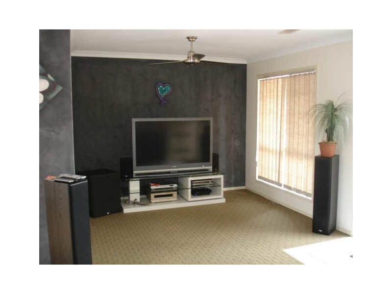 Crestmead QLD 4132
