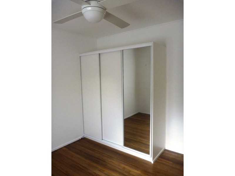 15 Orana Street, Kingston QLD 4114