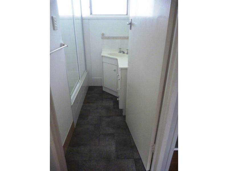 15 Orana Street, Kingston QLD 4114