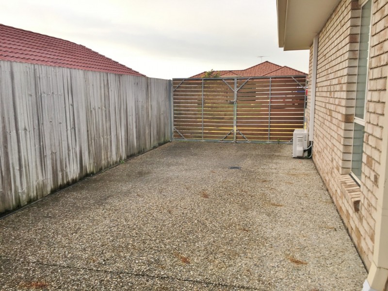 9 Bella Vista Circuit, Edens Landing QLD 4207