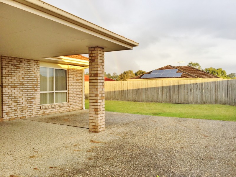 9 Bella Vista Circuit, Edens Landing QLD 4207