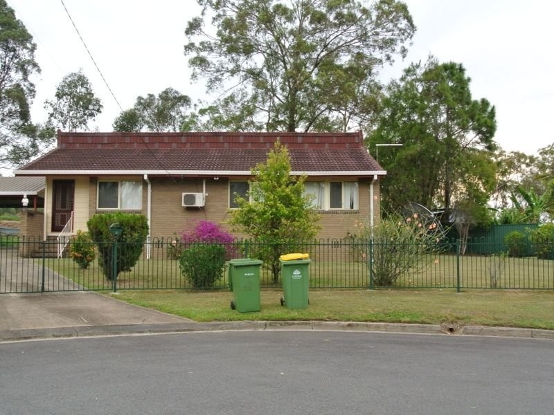 3 Walsh Place, Kingston QLD 4114