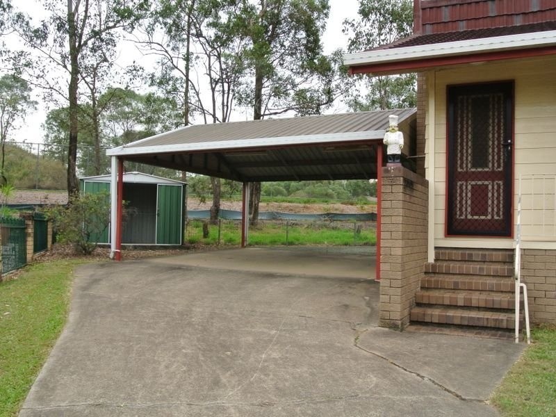 3 Walsh Place, Kingston QLD 4114
