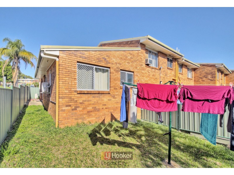 1/18 Defiance Road, Logan Central QLD 4114