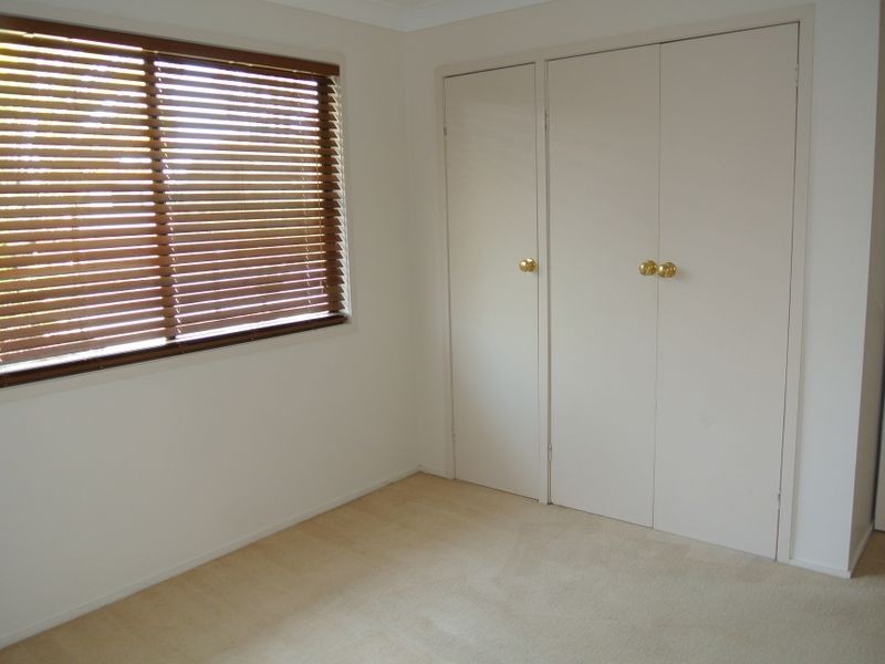 8 Phie Street, Loganlea QLD 4131