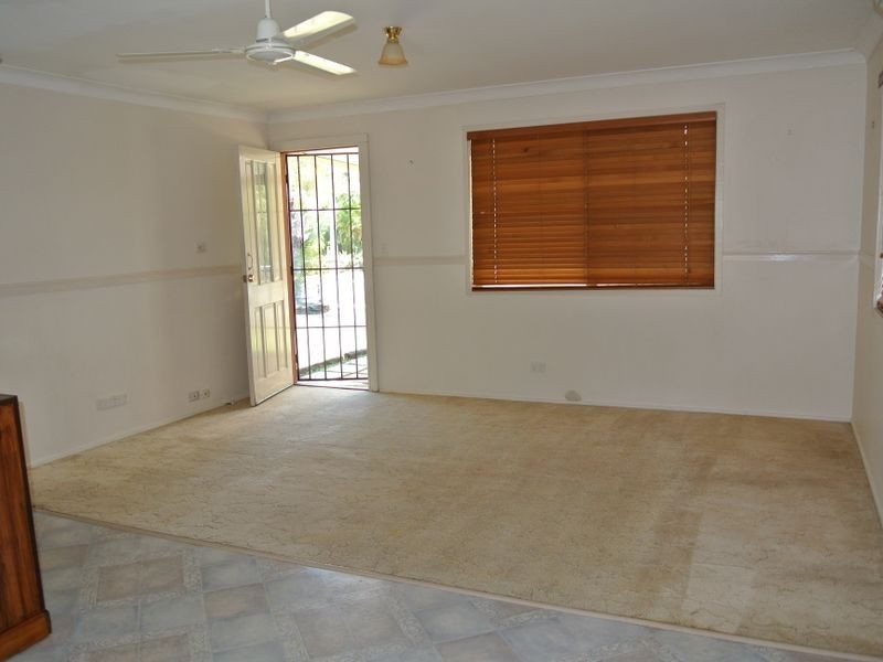 8 Phie Street, Loganlea QLD 4131