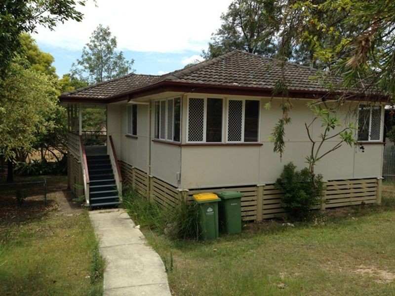 7 Skyline Drive, Kingston QLD 4114