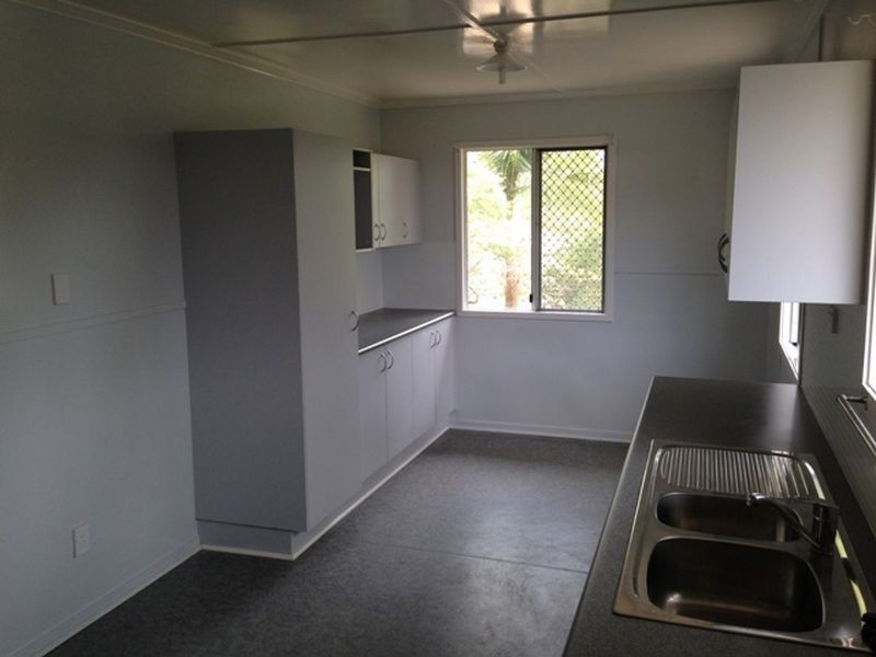 7 Skyline Drive, Kingston QLD 4114