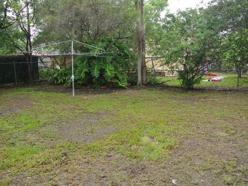 7 Skyline Drive, Kingston QLD 4114
