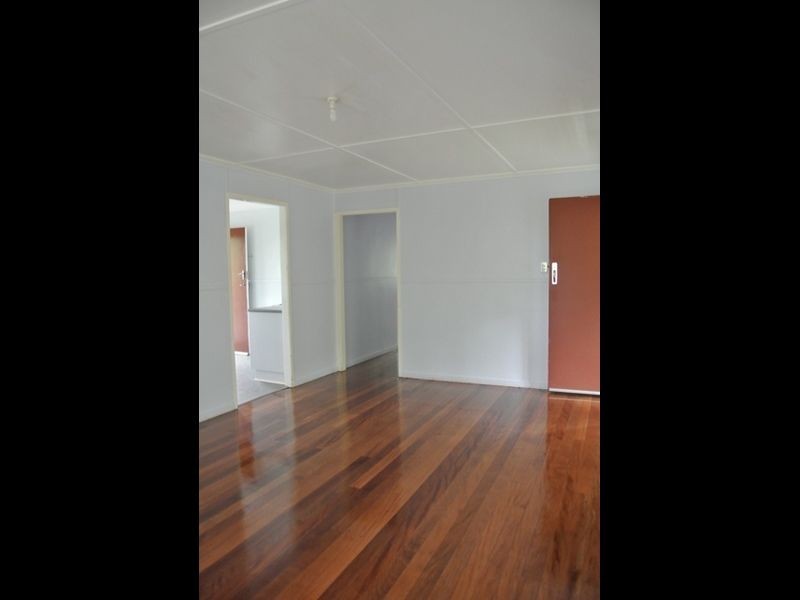 7 Skyline Drive, Kingston QLD 4114