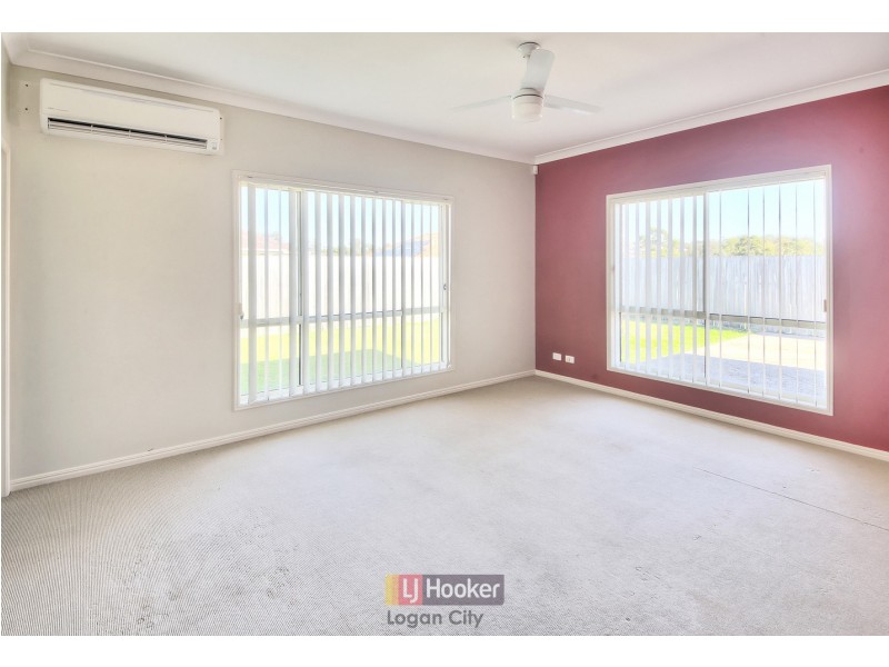 9 Bella Vista Circuit, Edens Landing QLD 4207