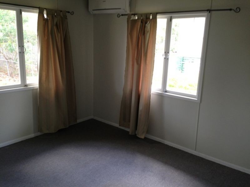 18 Hunter Street, Woodridge QLD 4114