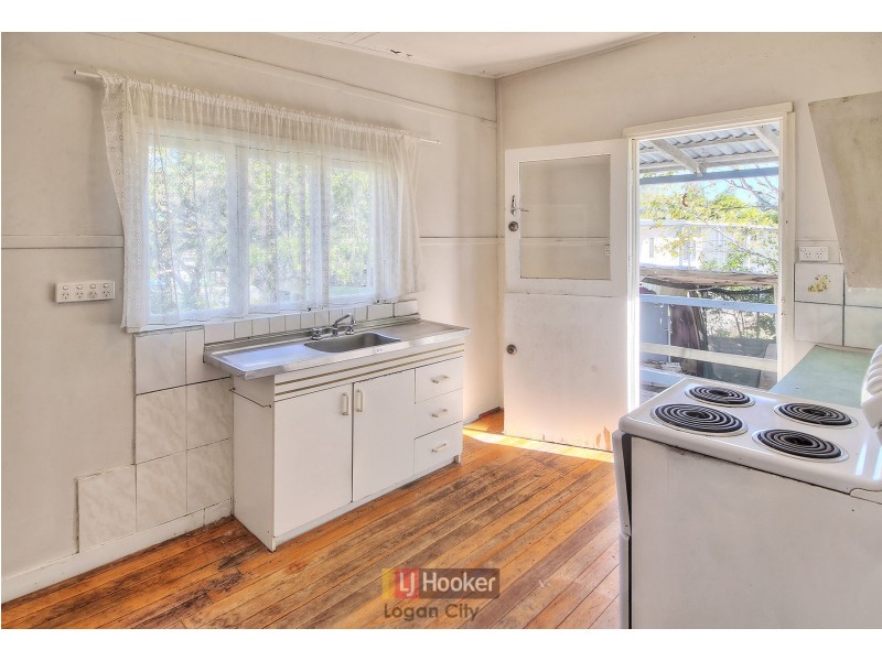 7 Stubbs Road, Woodridge QLD 4114