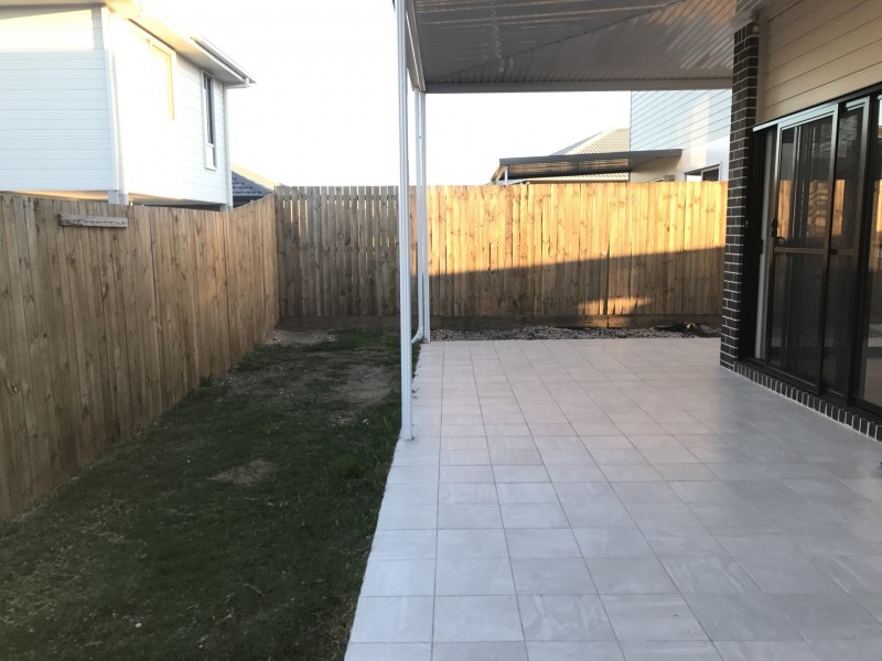 7 Lowthers Street, Yarrabilba QLD 4207