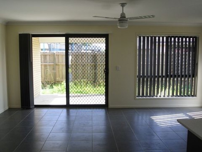 64 Cobblestone Avenue, Logan Reserve QLD 4133