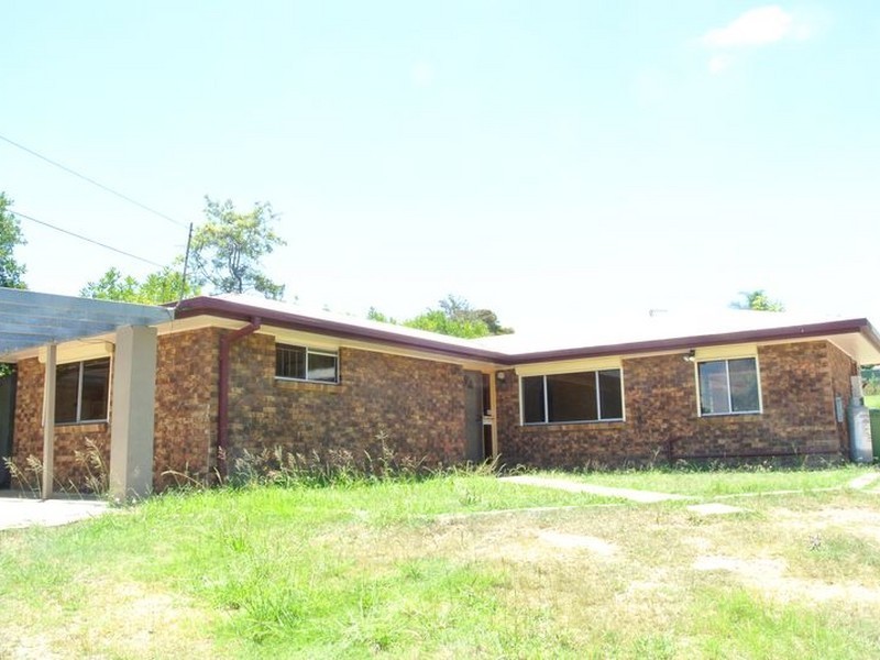 111 Smith Road, Woodridge QLD 4114