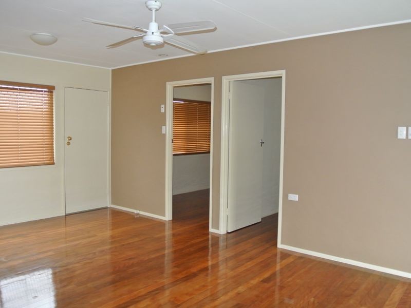 9 Myra Street, Kingston QLD 4114