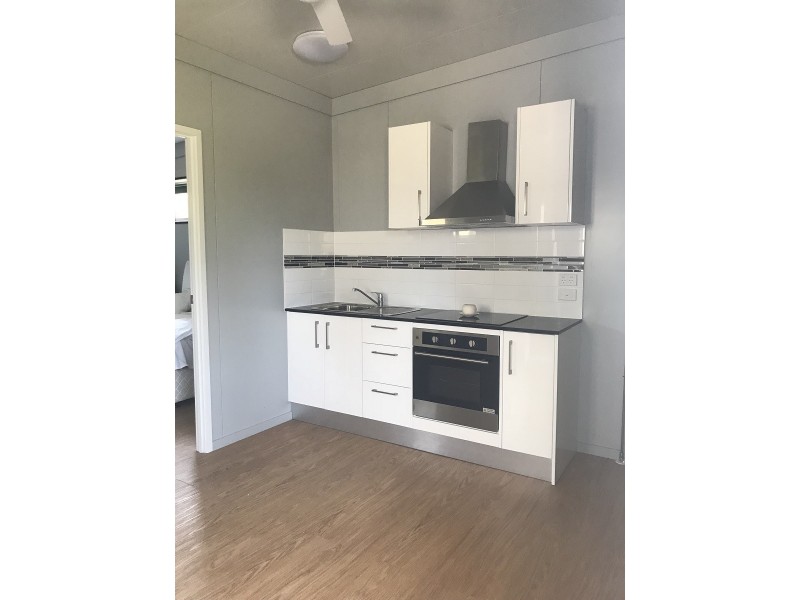 1A Hope Street, Kingston QLD 4114