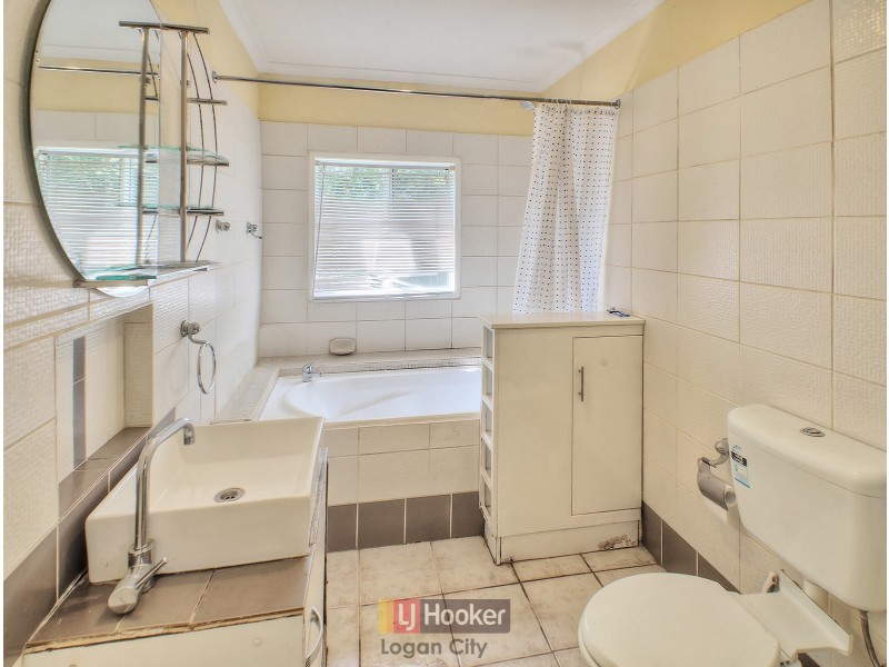 17 Stubbs Road, Woodridge QLD 4114