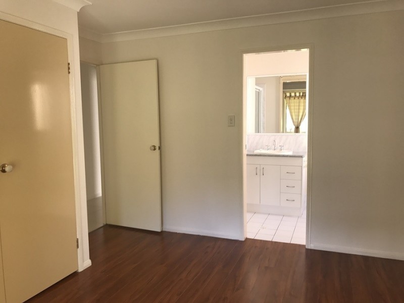 17 Lyrebird Street, Loganlea QLD 4131