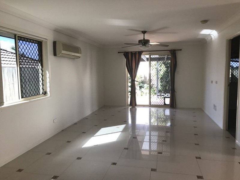 17 Lyrebird Street, Loganlea QLD 4131