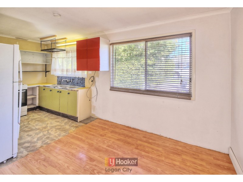 6 Yale Street, Marsden QLD 4132