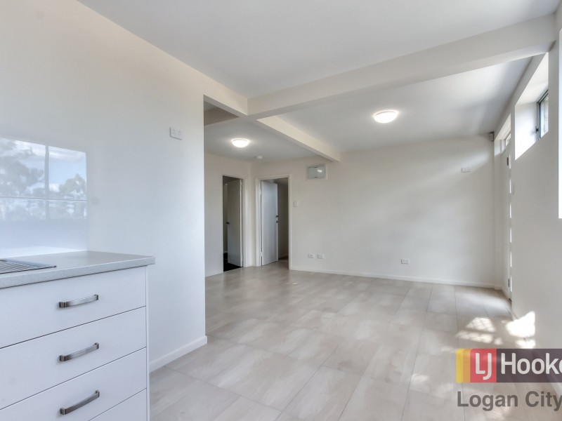 25 Collin Court, Kingston QLD 4114