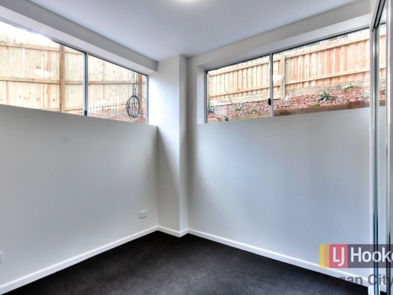 25 Collin Court, Kingston QLD 4114