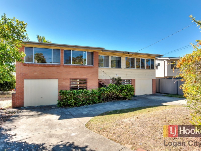 13 Myra Street, Kingston QLD 4114