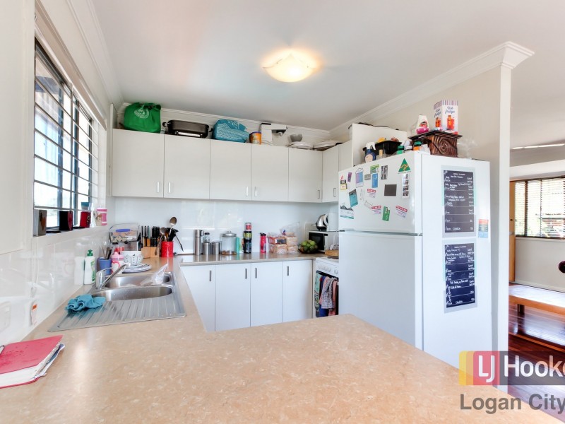 13 Myra Street, Kingston QLD 4114