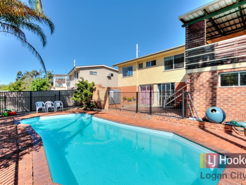 13 Myra Street, Kingston QLD 4114