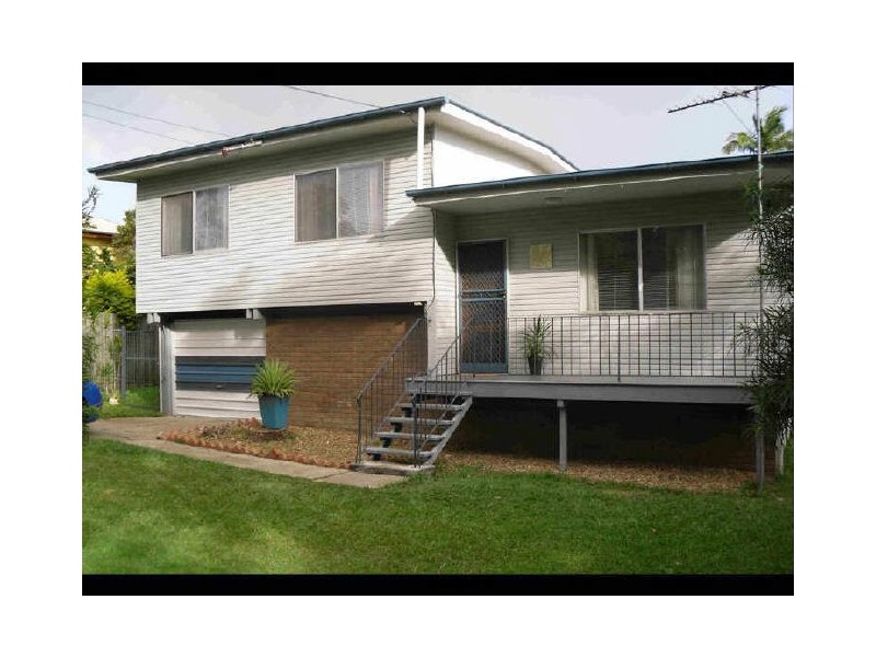 4 Louden Street, Woodridge QLD 4114