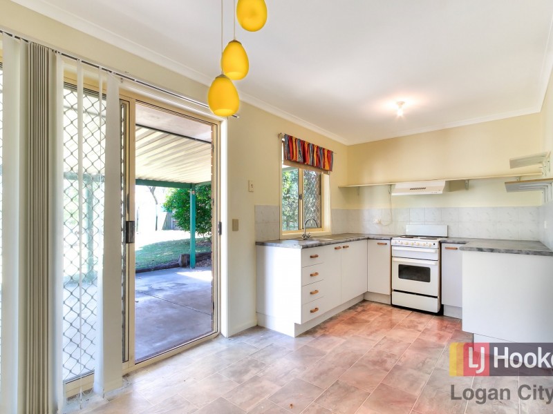30 Packett Crescent, Loganlea QLD 4131