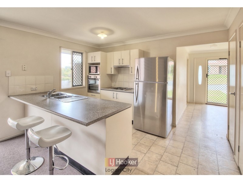 18 Davies Street, Goodna QLD 4300