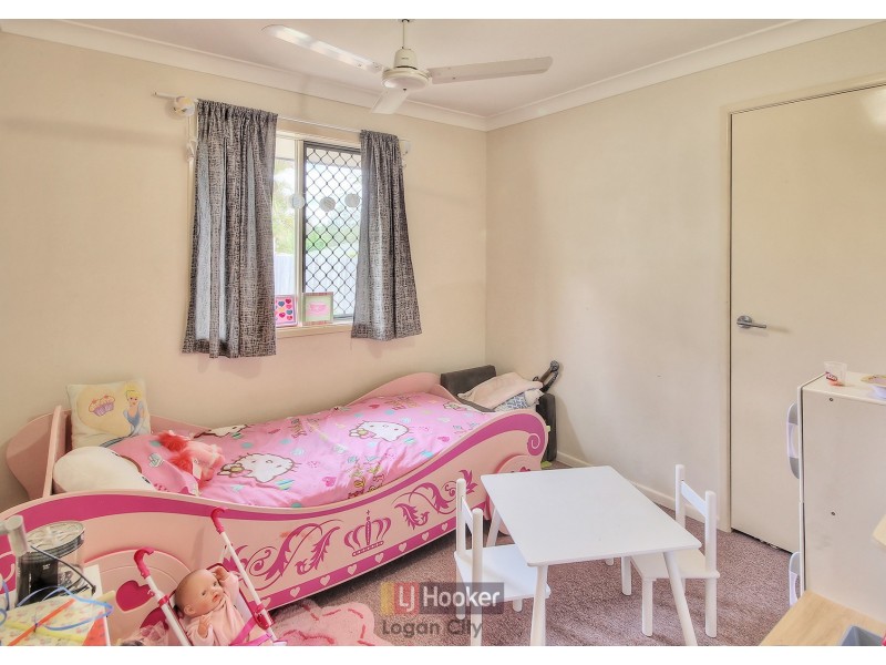 18 Davies Street, Goodna QLD 4300