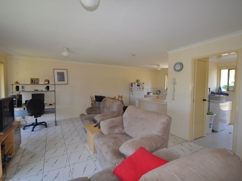 35 Velorum Drive, Kingston QLD 4114