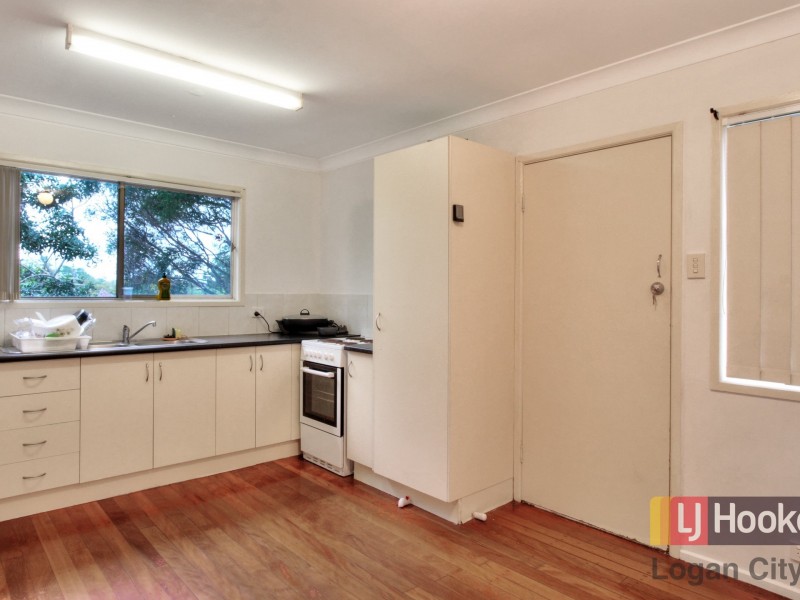 77 Jacaranda Ave, Logan Central QLD 4114