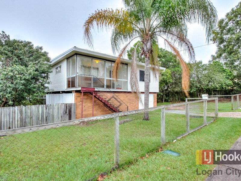 77 Jacaranda Ave, Logan Central QLD 4114