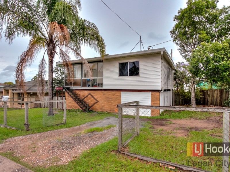 77 Jacaranda Ave, Logan Central QLD 4114