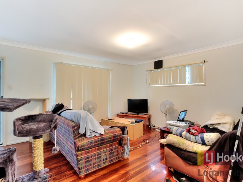 77 Jacaranda Ave, Logan Central QLD 4114