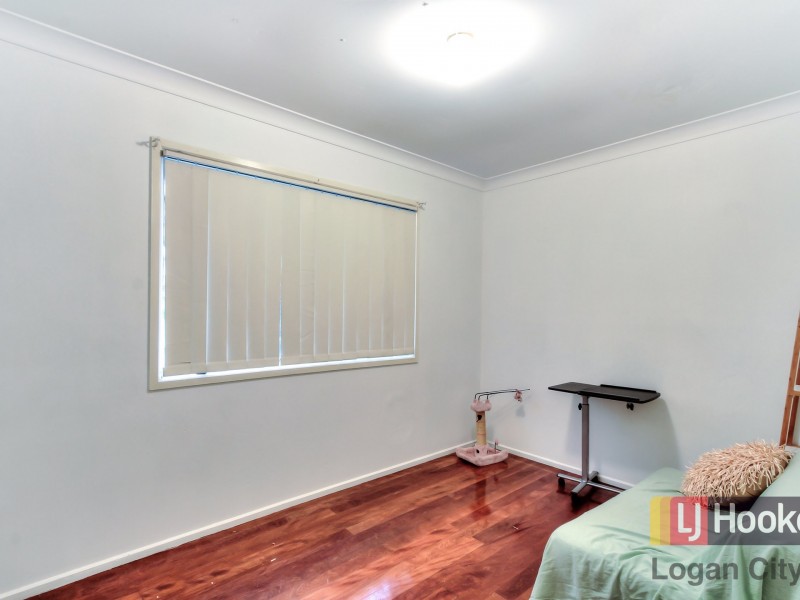 77 Jacaranda Ave, Logan Central QLD 4114