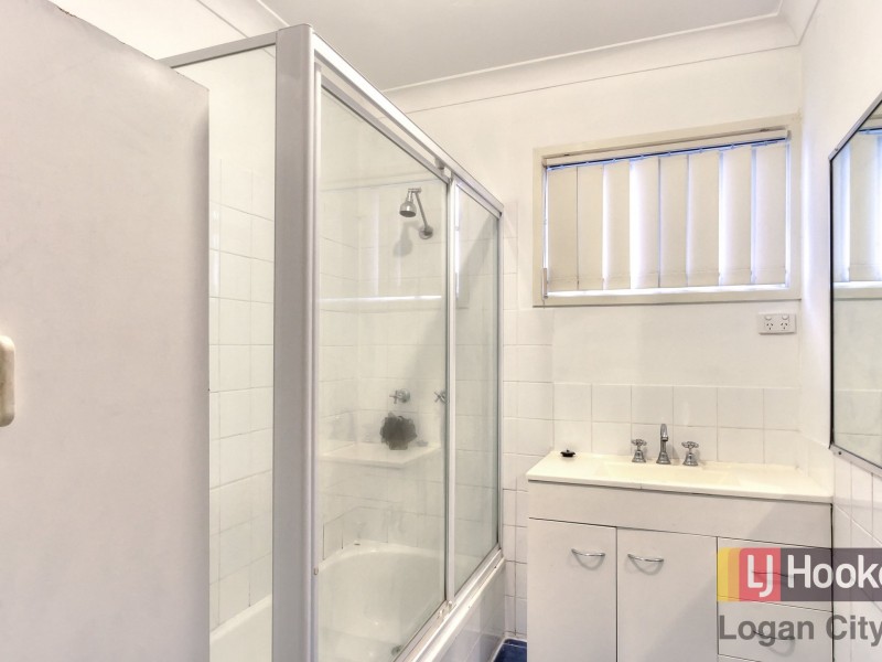 77 Jacaranda Ave, Logan Central QLD 4114
