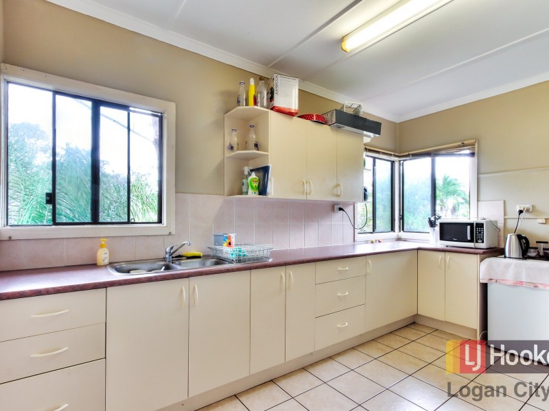 1 Hope Street, Kingston QLD 4114