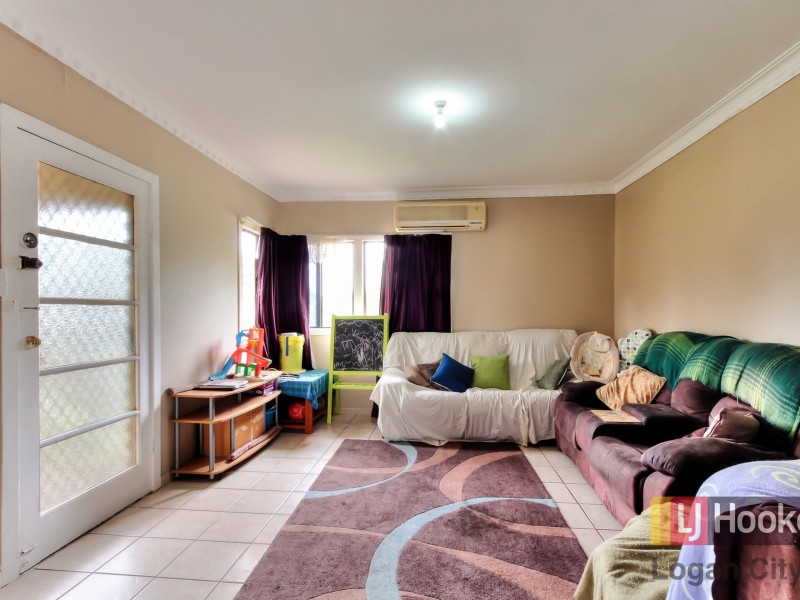 1 Hope Street, Kingston QLD 4114