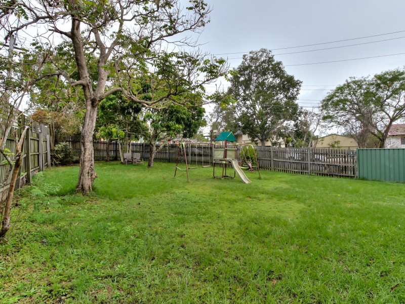 1 Edward Street, Woodridge QLD 4114