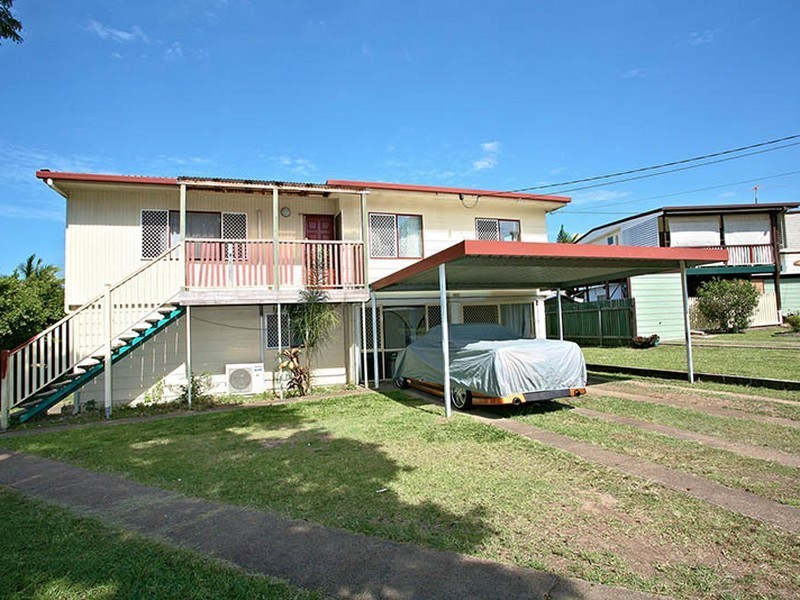 9 Greenwood Street, Kingston QLD 4114