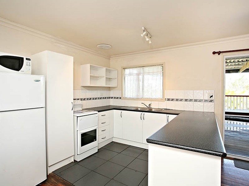 9 Greenwood Street, Kingston QLD 4114