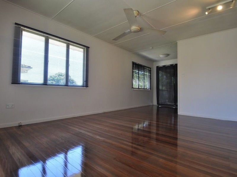 27 Park Road, Slacks Creek QLD 4127